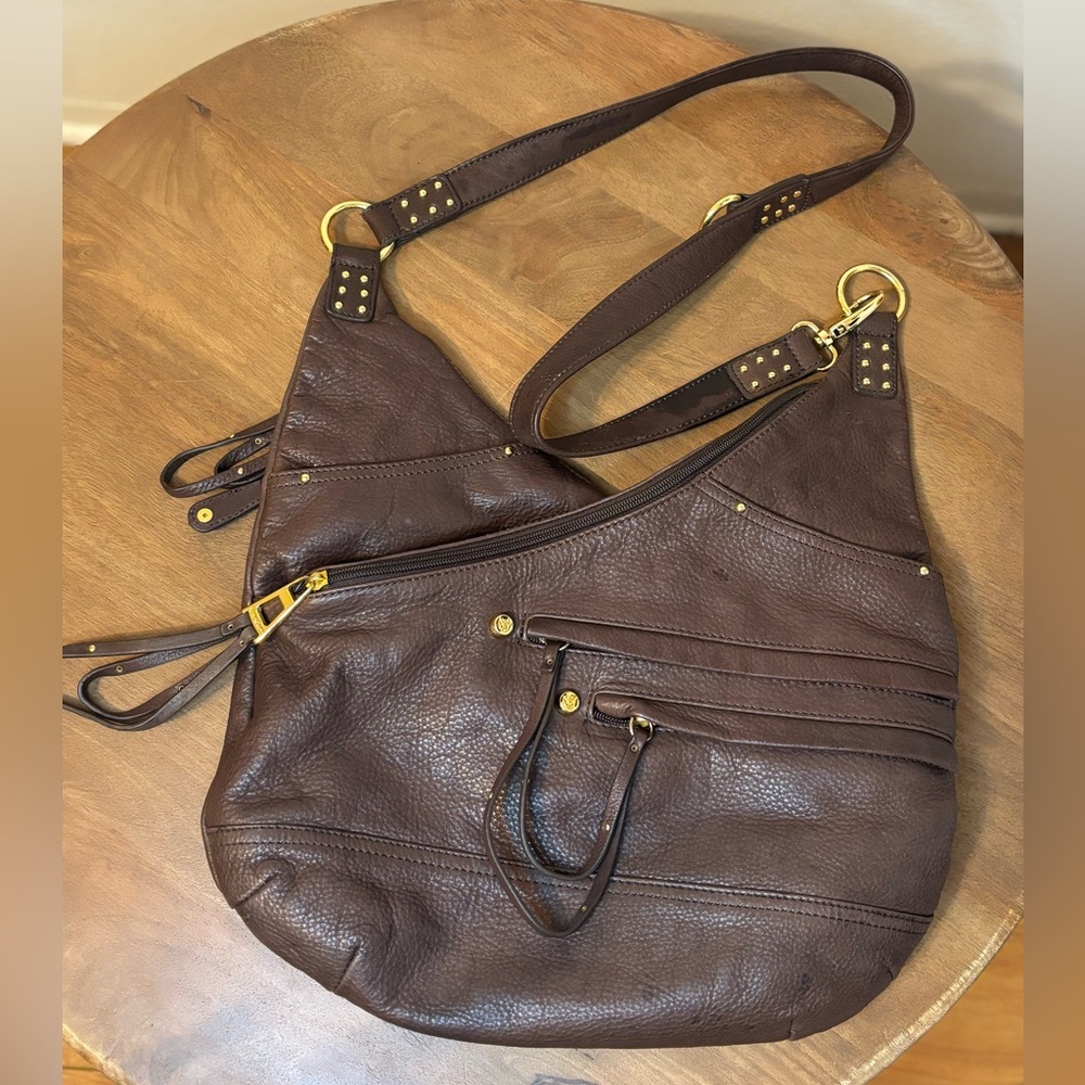 Chic Brown Leather Shoulder Bag with Gold Accents